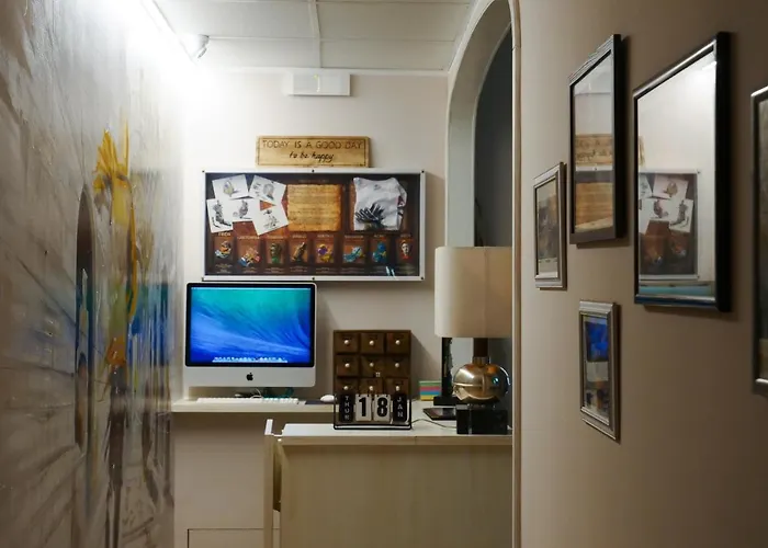 Urban Oda ve Kahvaltı 4*