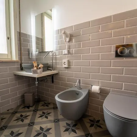 Urban 4* טאראנטו