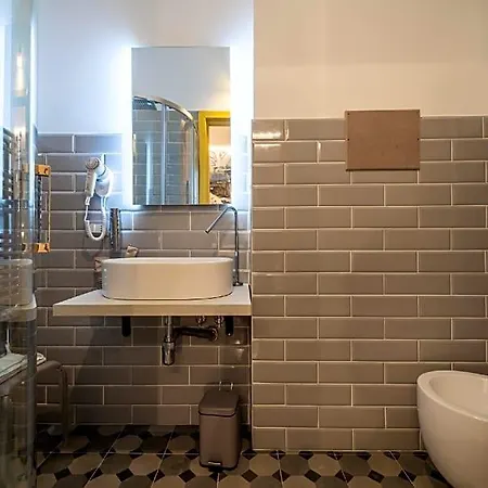 B&B Urban 4*